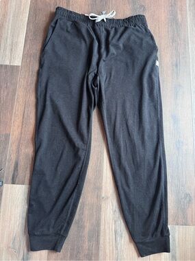Vuori Black Jogger Sweatpants with White Drawstring